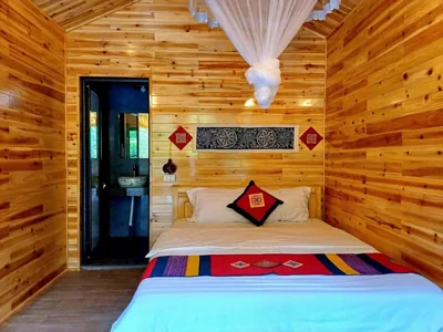 平房 — River mountain view homestay